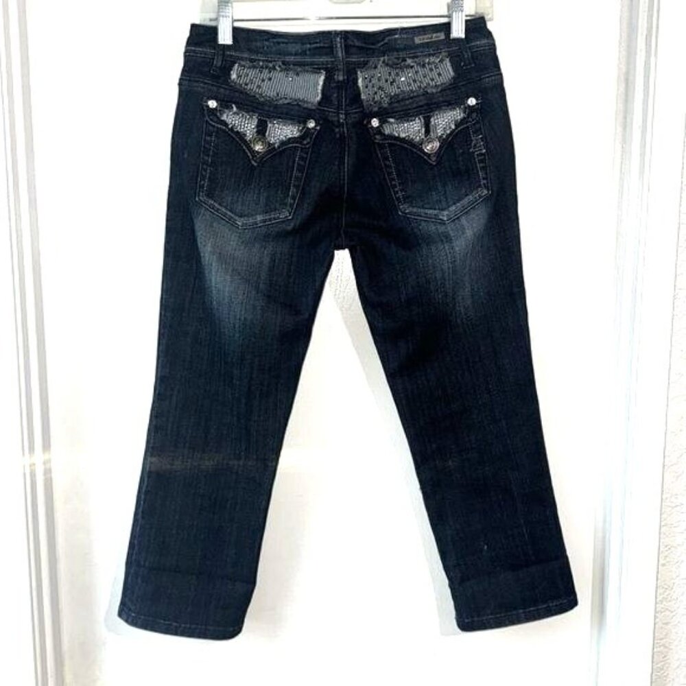 L.A. Idol Womens Distressed Dark Wash Denim Capri Jeans Size 9 Cotton/Spandex - Picture 3 of 10